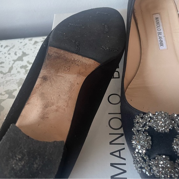 Manolo Blahnik Hangisi Flats SZ 39.5
